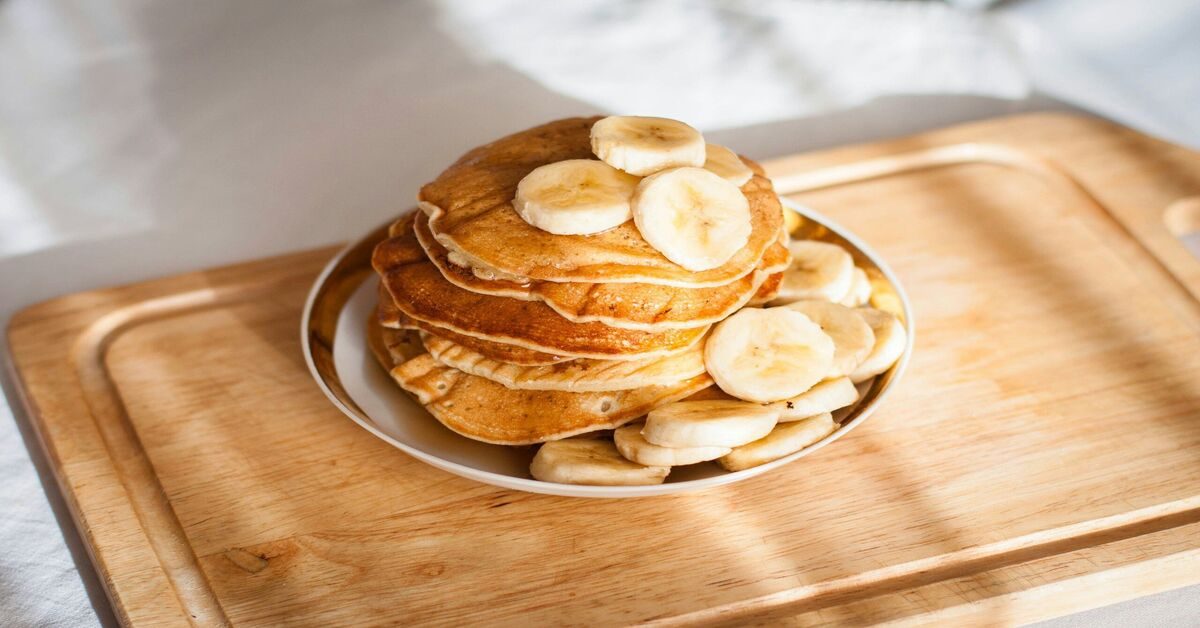 BANANA PANCAKES